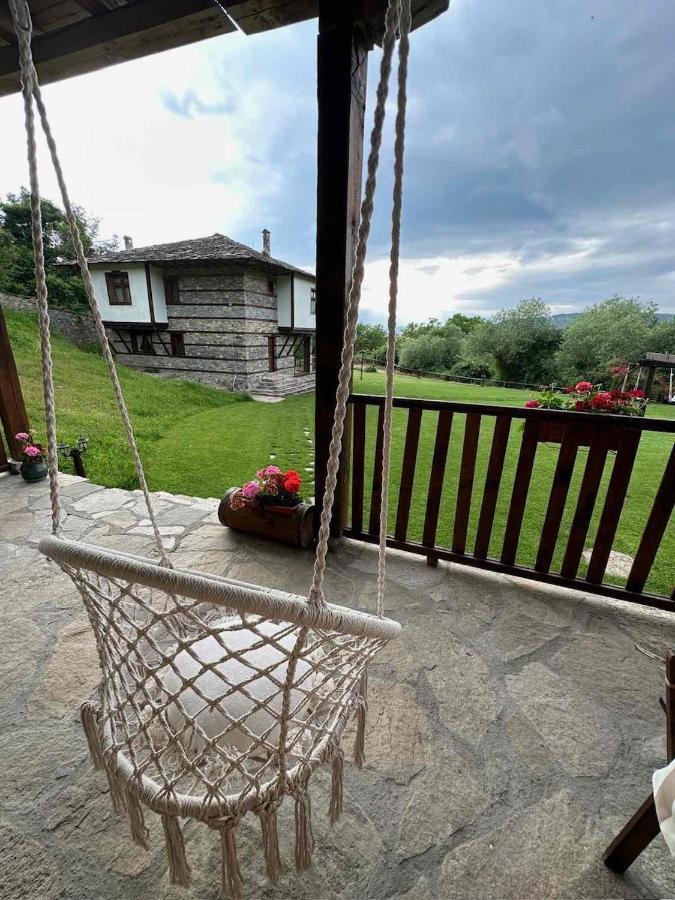 Leshten Guest Homes Экстерьер фото