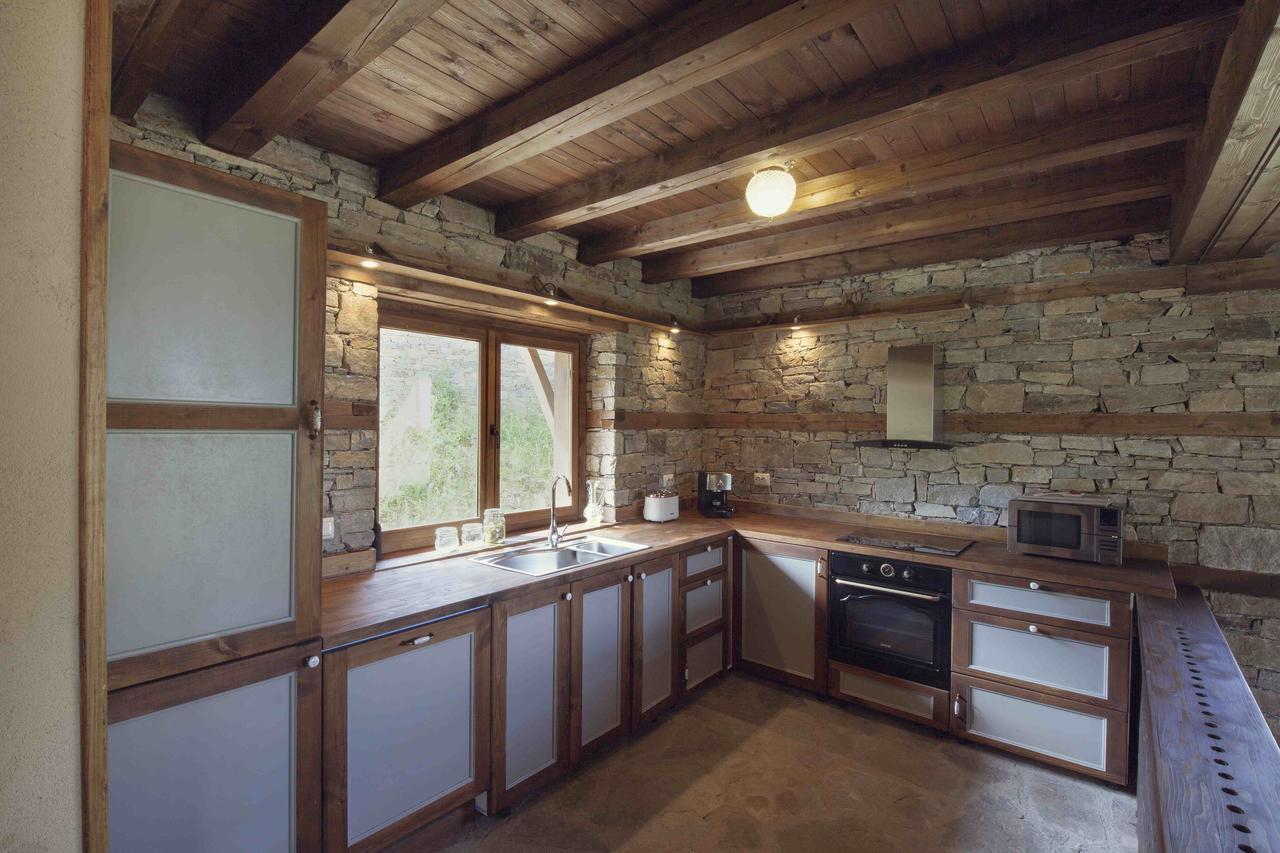 Leshten Guest Homes Экстерьер фото