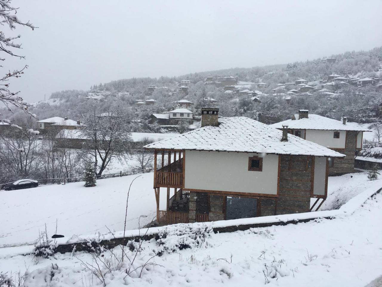Leshten Guest Homes Экстерьер фото